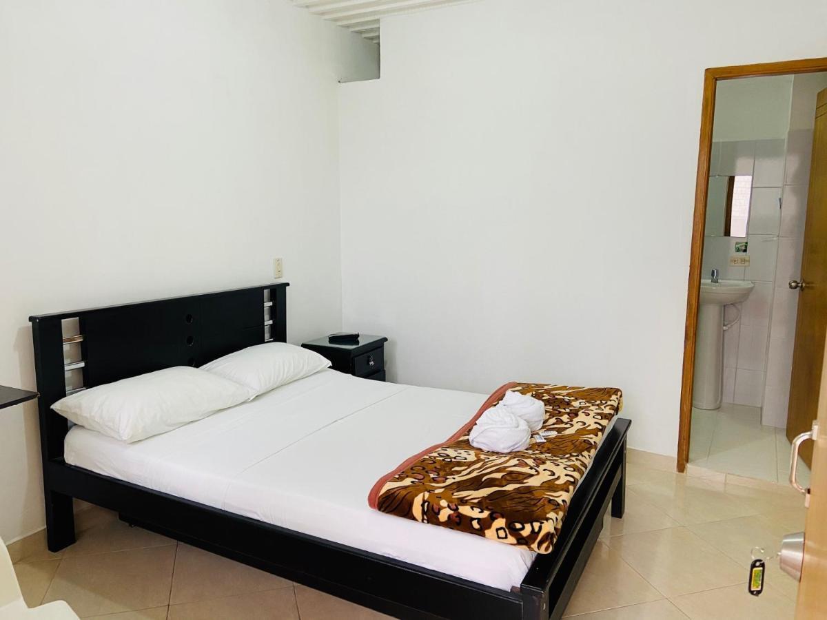 Vivienda Turistica El Zocalo Apartment Guatape Bagian luar foto