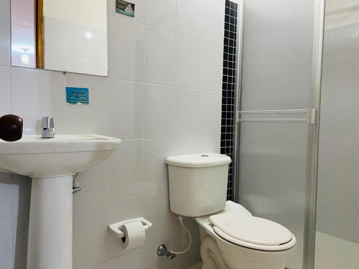 Vivienda Turistica El Zocalo Apartment Guatape Bagian luar foto